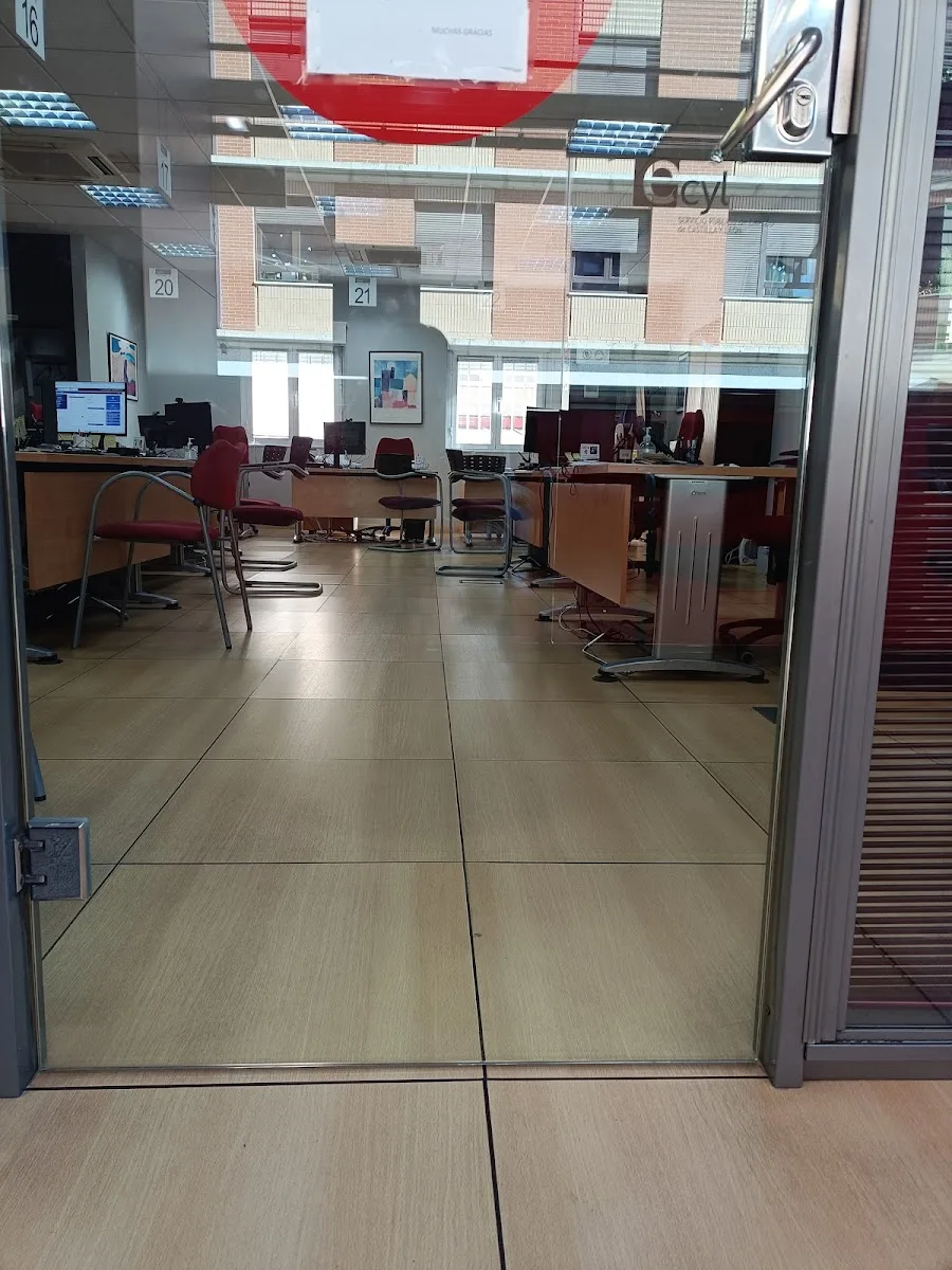 Foto de la oficina del SEPE en León, León